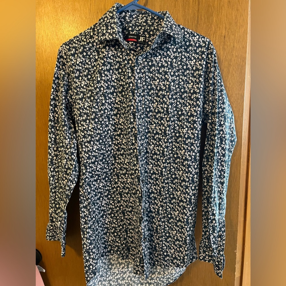 J. Ferrar small floral button up